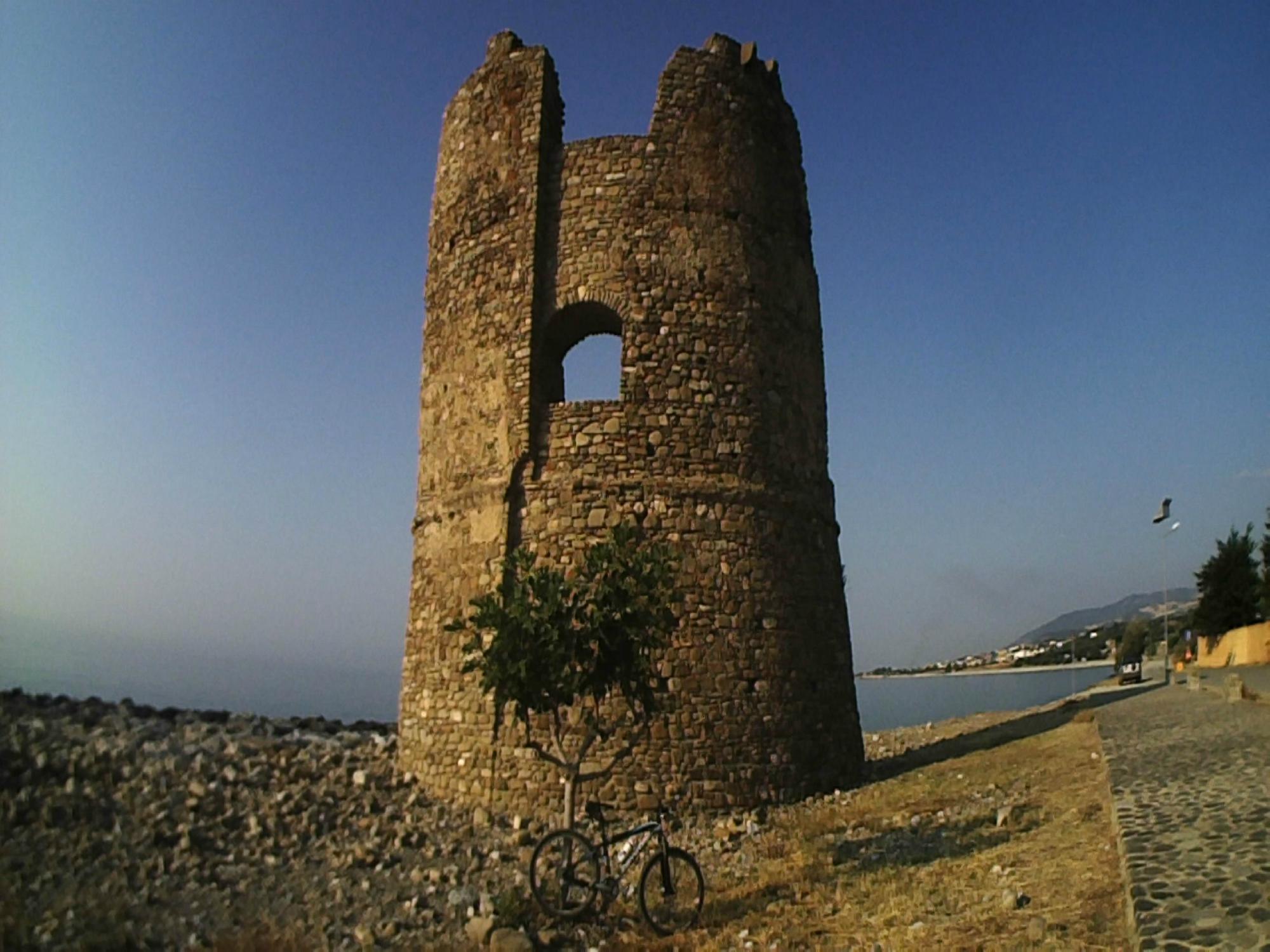 Torre Spaccata
