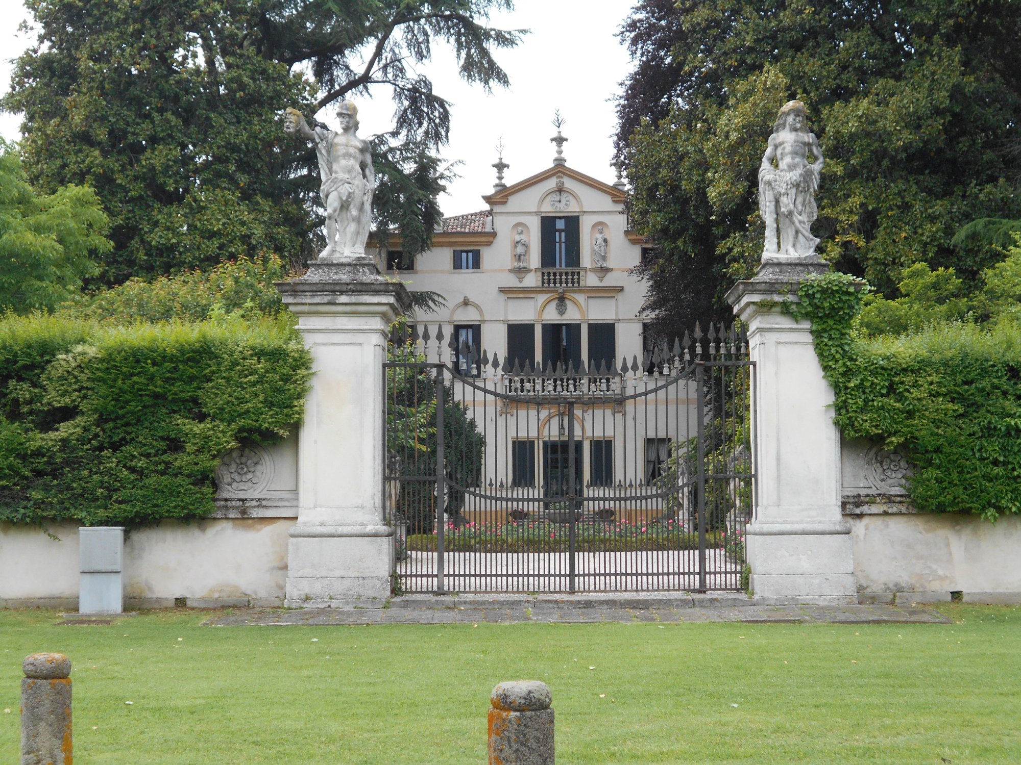 Villa Grimani, Vendramin, Calergi, Valmarana di Noventa Padovana