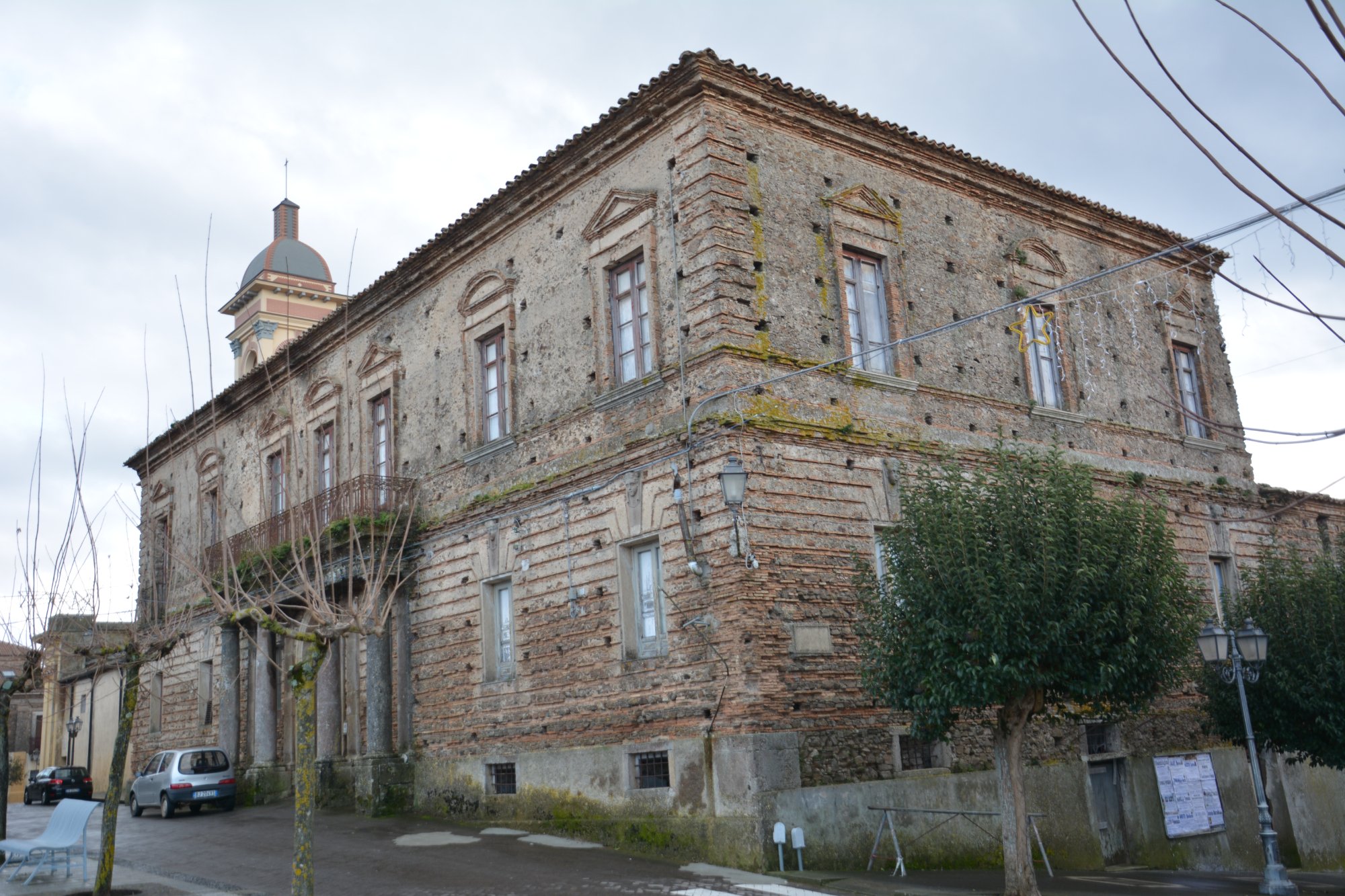 Palazzo Serrao