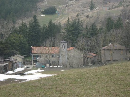 Borgo di Castel d'Alpe