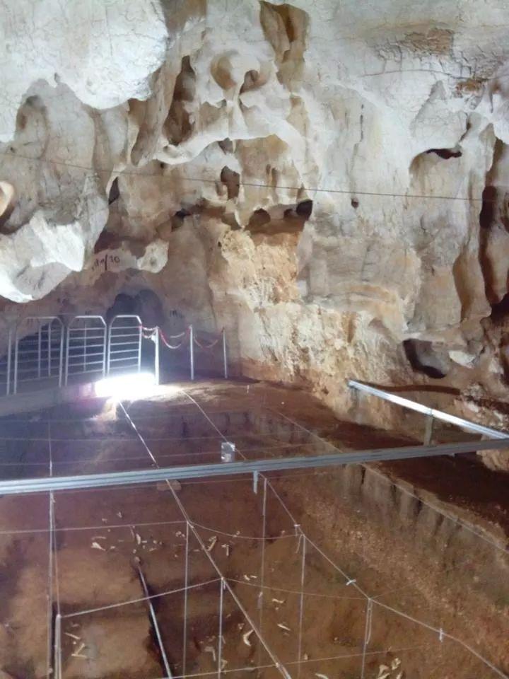 Grotta Corbeddu