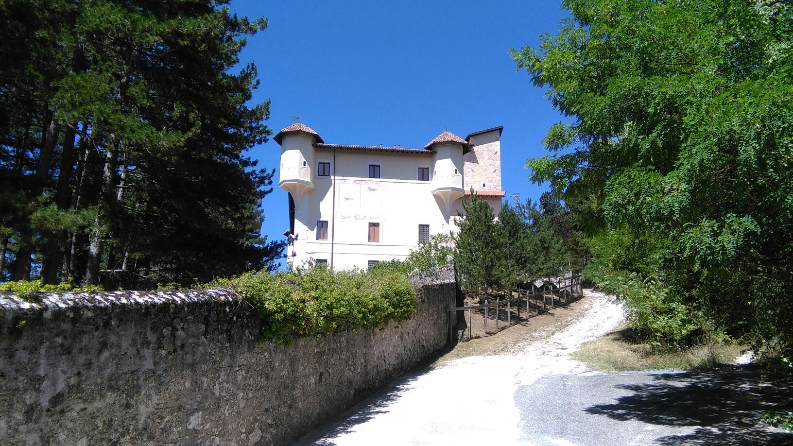 Castello Dragonetti De Torres