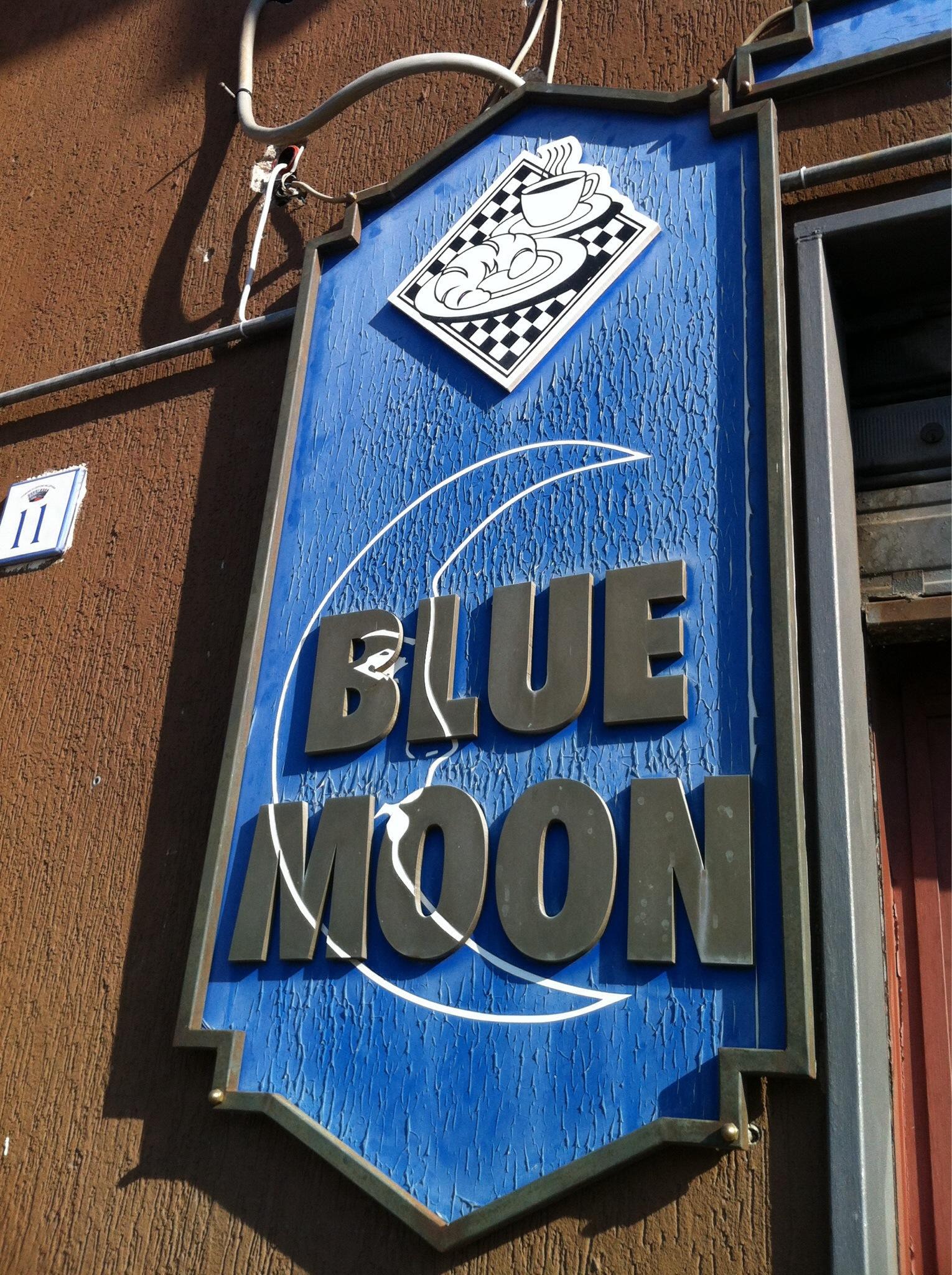 Bar Blue Moon