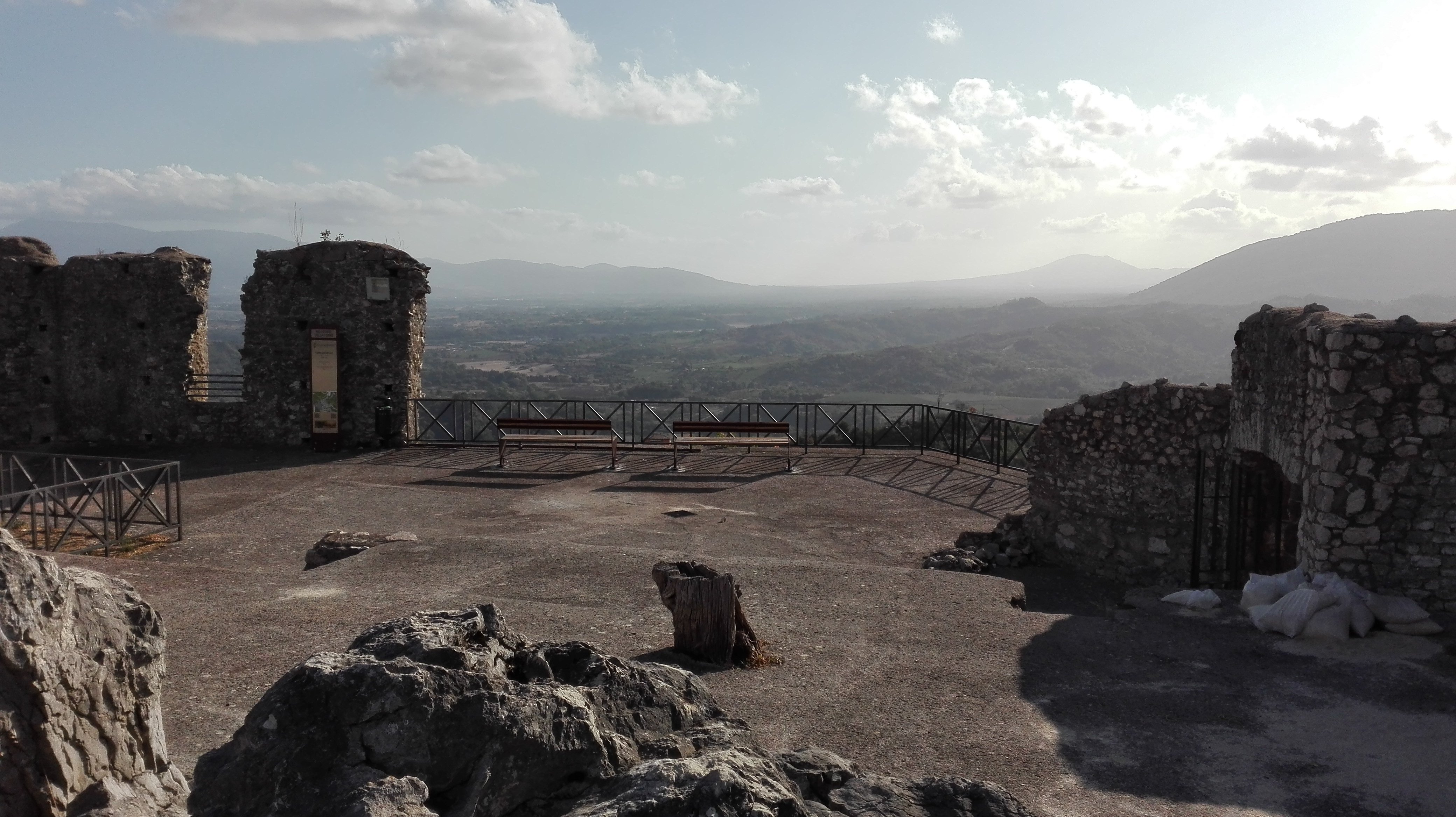 Resti del Castello Colonna di Olevano Romano