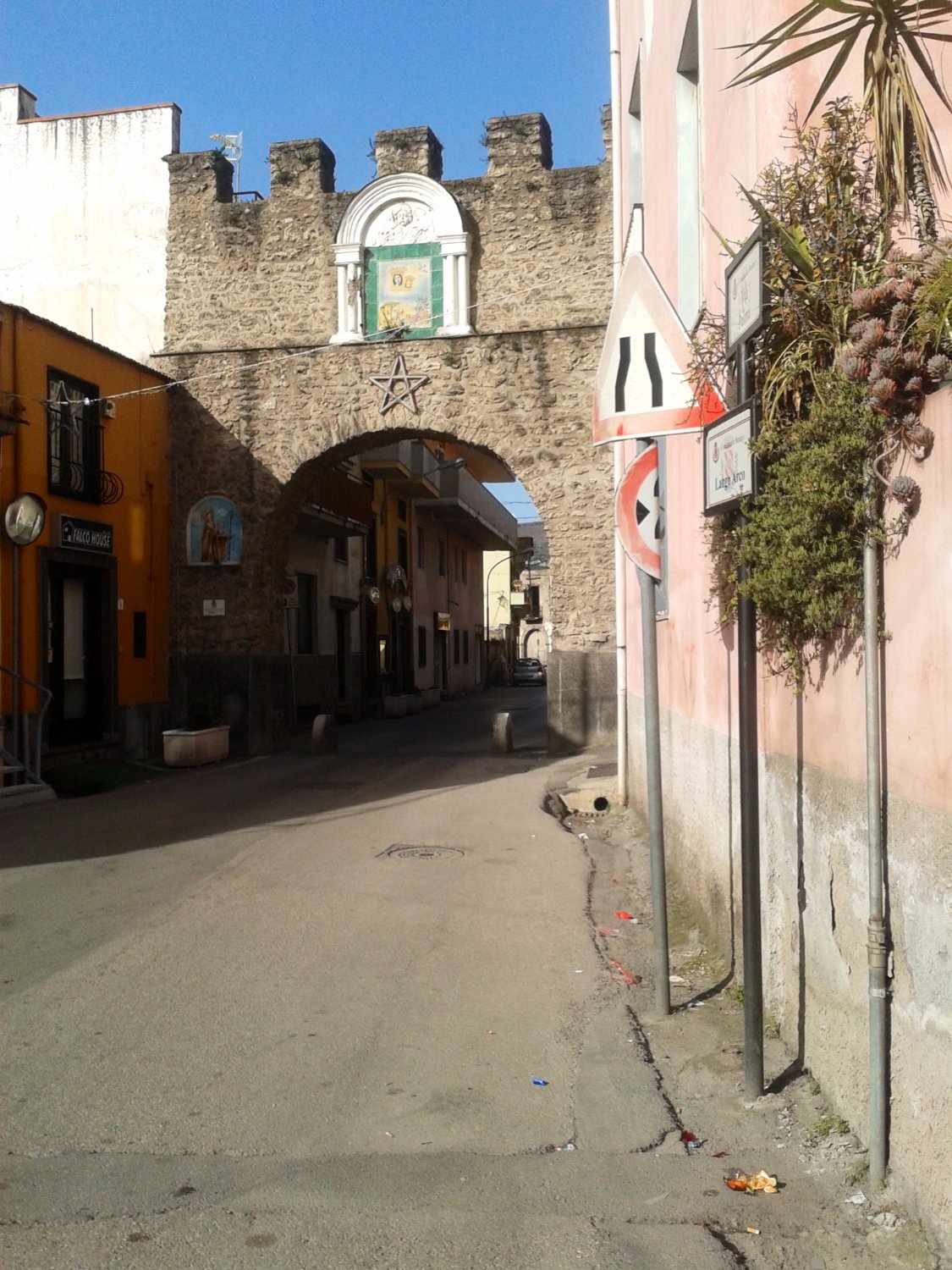 Porta Civica di San Nicola