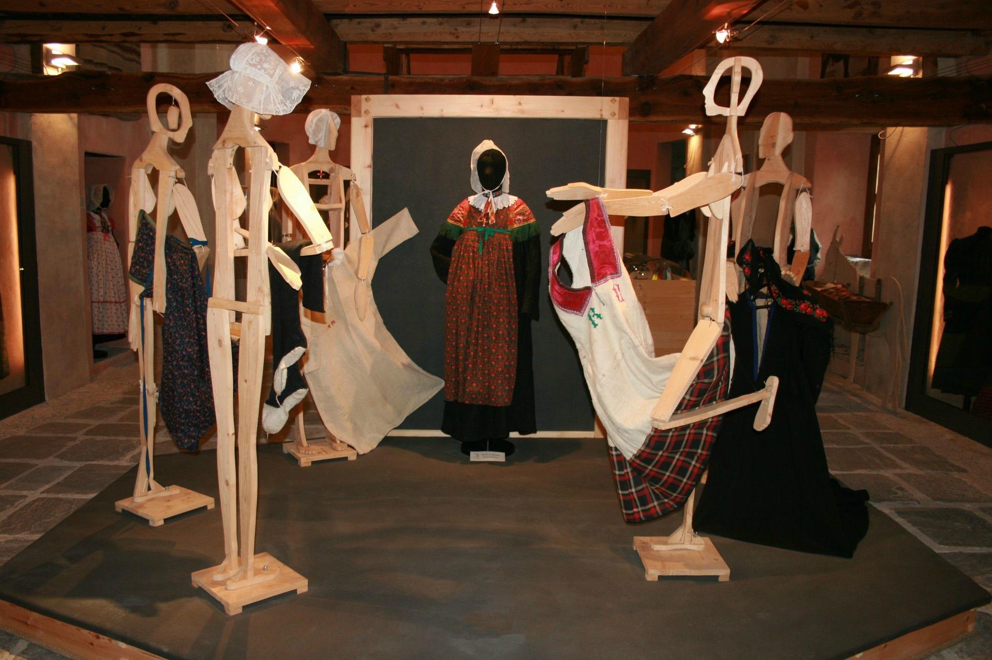 Museo del Costume e dell'Artigianato Tessile