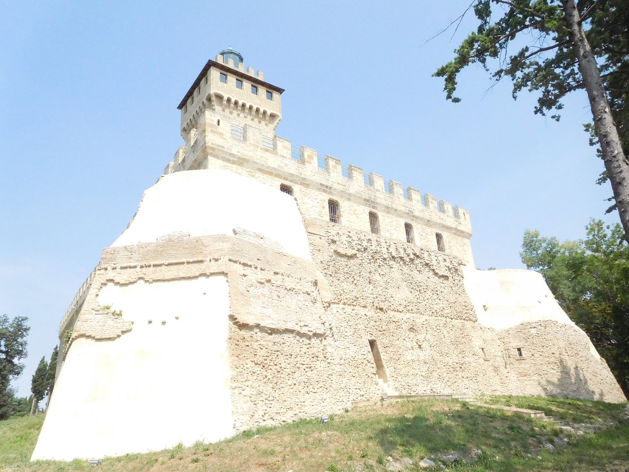 Rocca delle Caminate