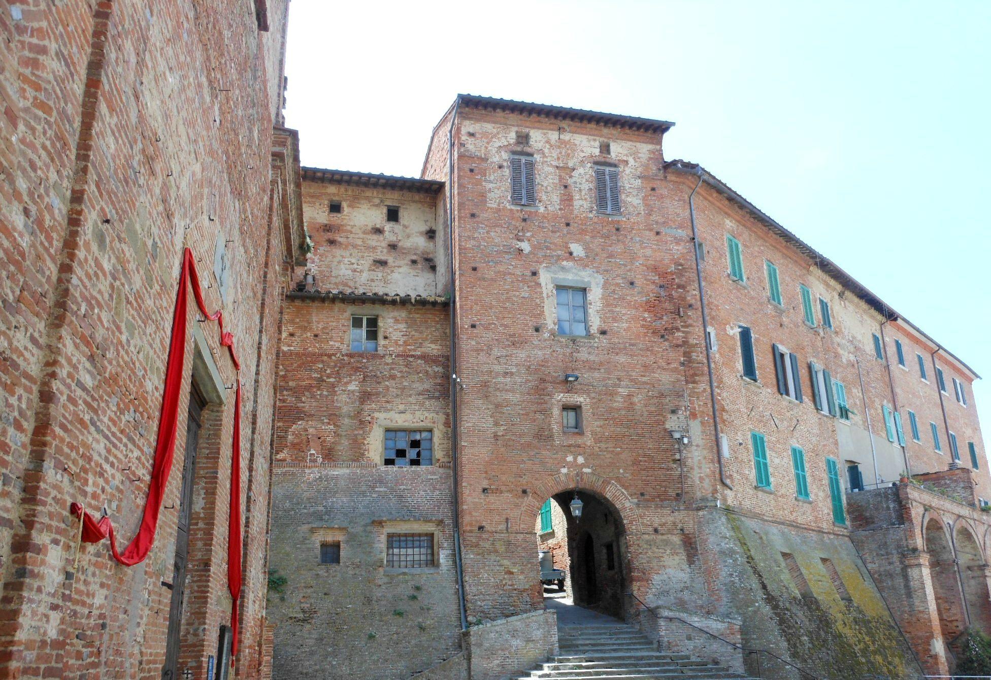 Collegiata Dei Santi Martino E Leonardo