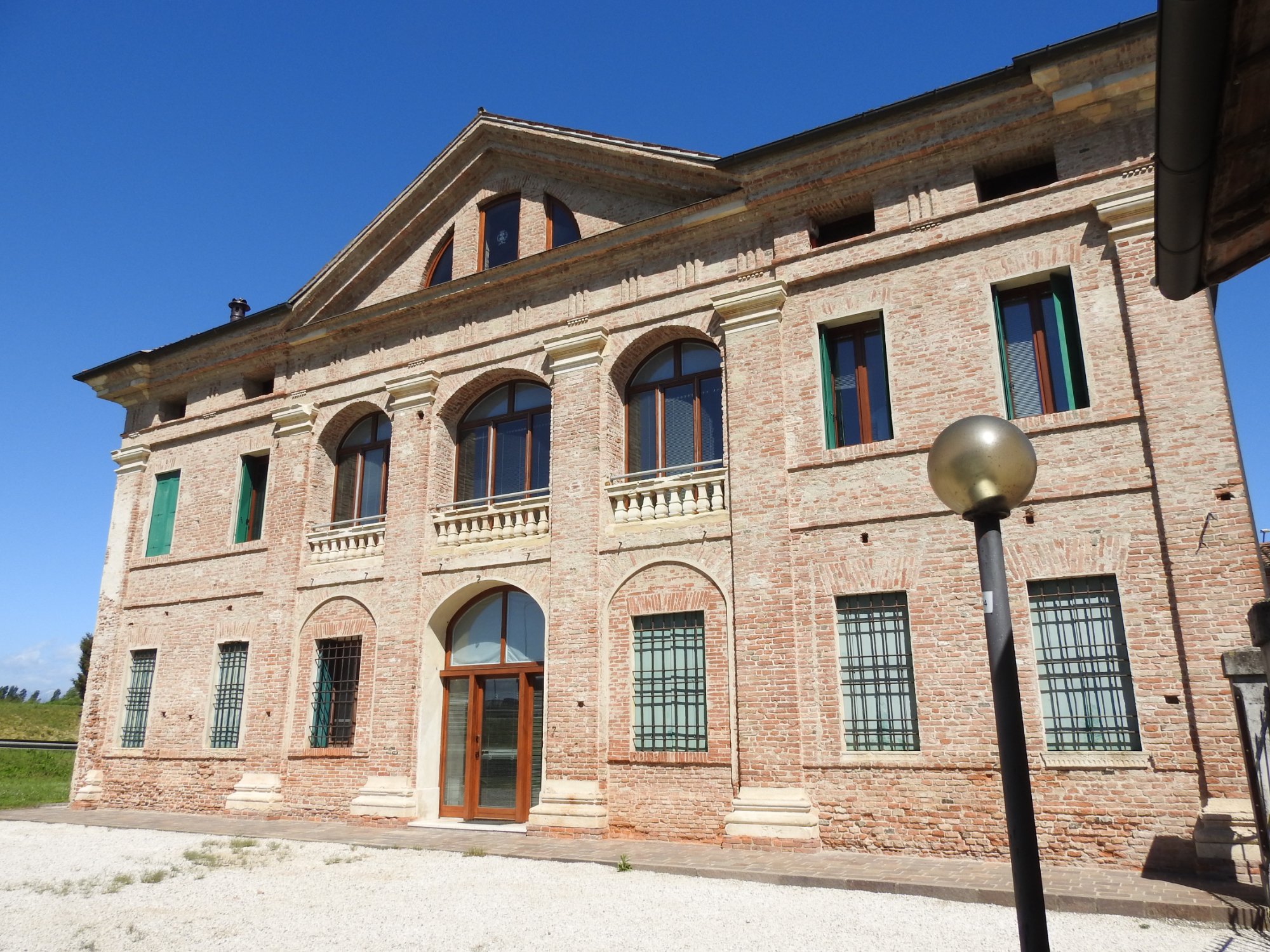 Villa Thiene, Valmarana