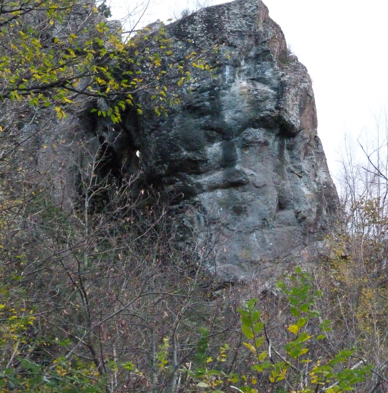 Volto Megalitico di Borzone