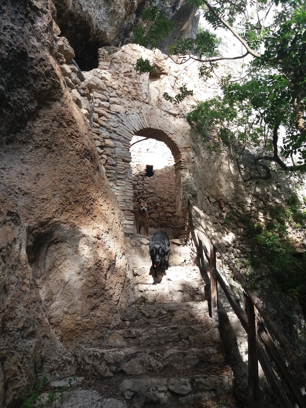 Sentiero degli Eremi di San Leonardo e San Michele