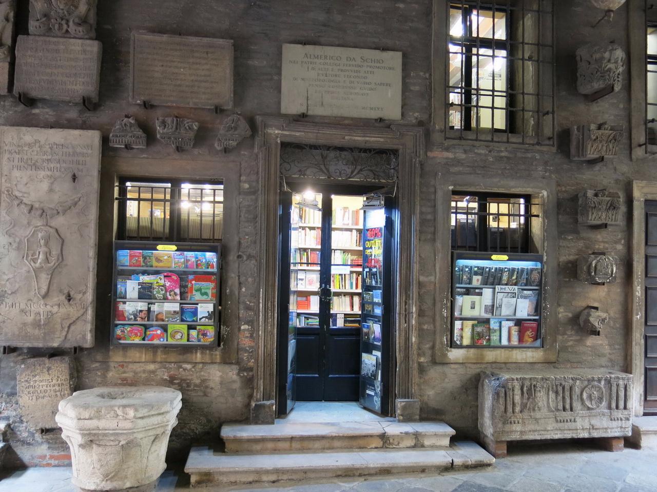 Libreria Athena Di Montesello Anna