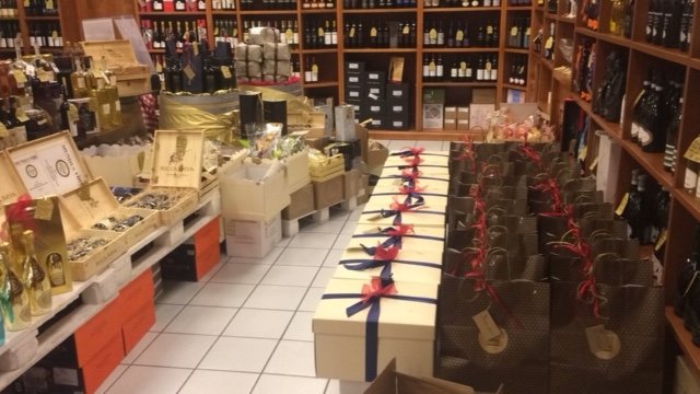 Wine Shop Padenghe Cantina di Soave