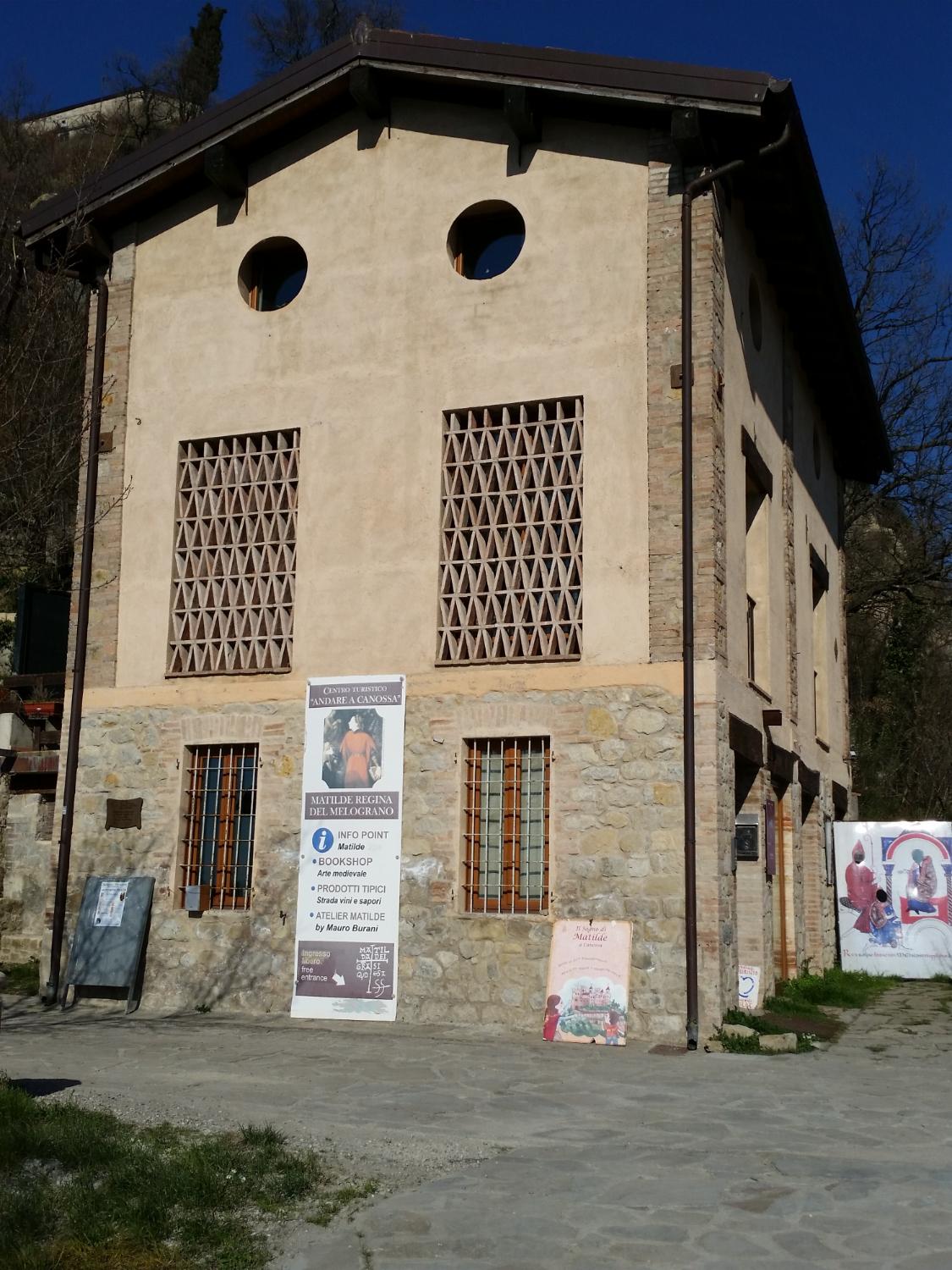 Centro Turistico Andare a Canossa