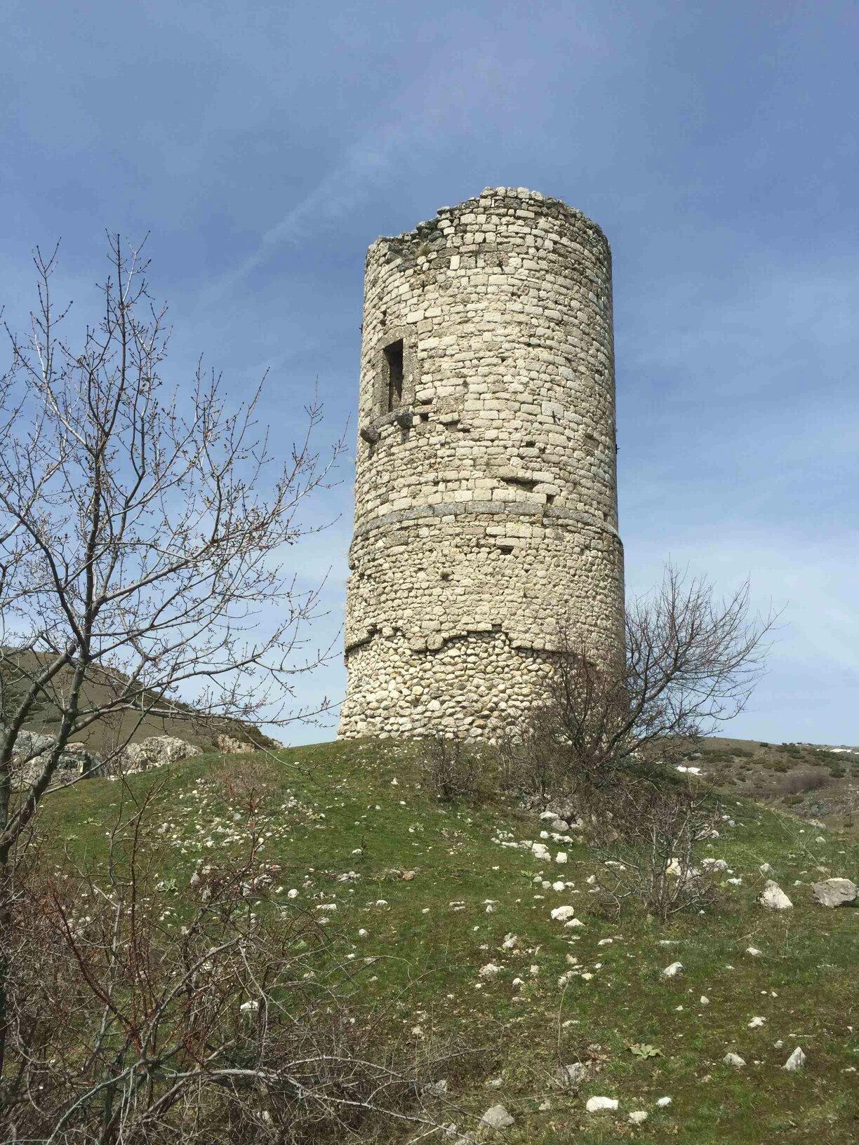 Torre di Gioia dei Marsi - Sperone