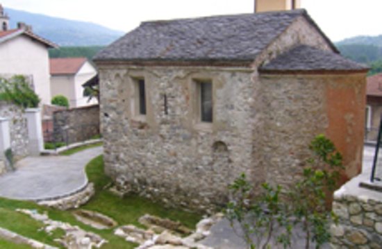 Chiesa di Sant'Agostino e Necropoli di Caravate