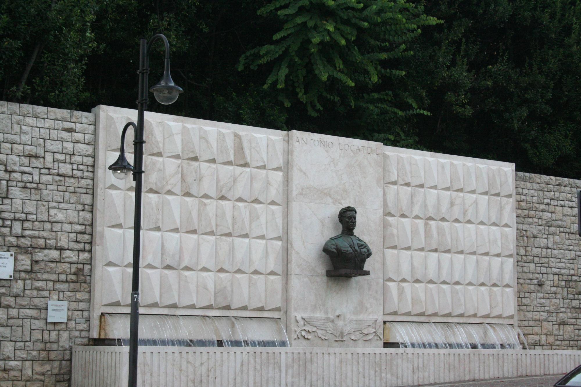 Fontana ad Antonio Locatelli