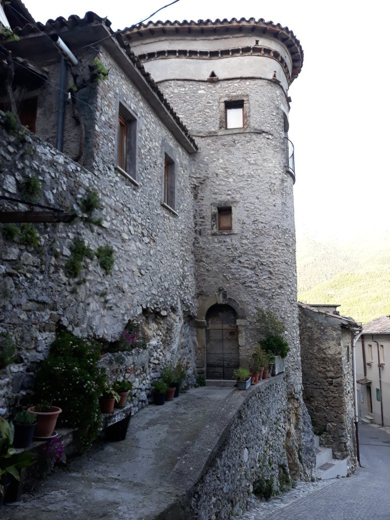 Castel Di Tora