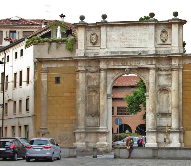 Arco Vallaresso