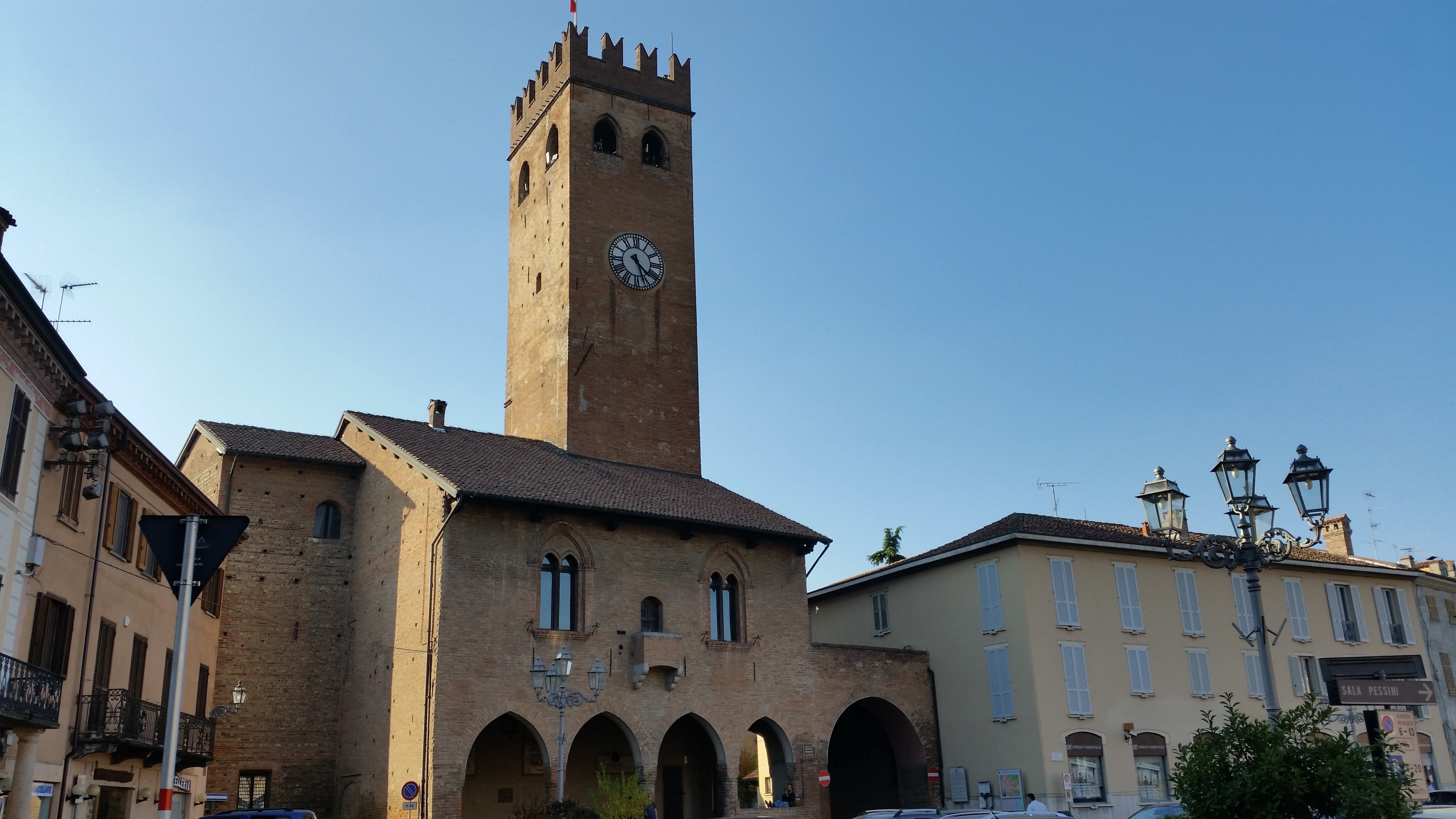 Palazzo Pretorio -Castello dei Torriani e Bandello