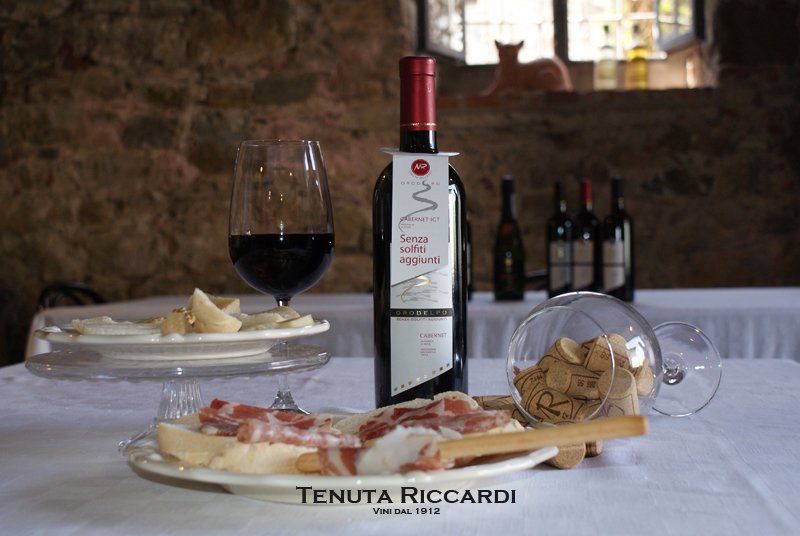 Tenuta Riccardi - Vini dal 1912