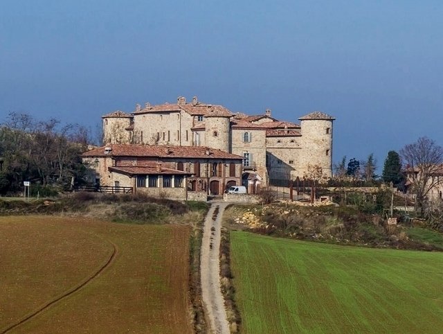Castello di Castano
