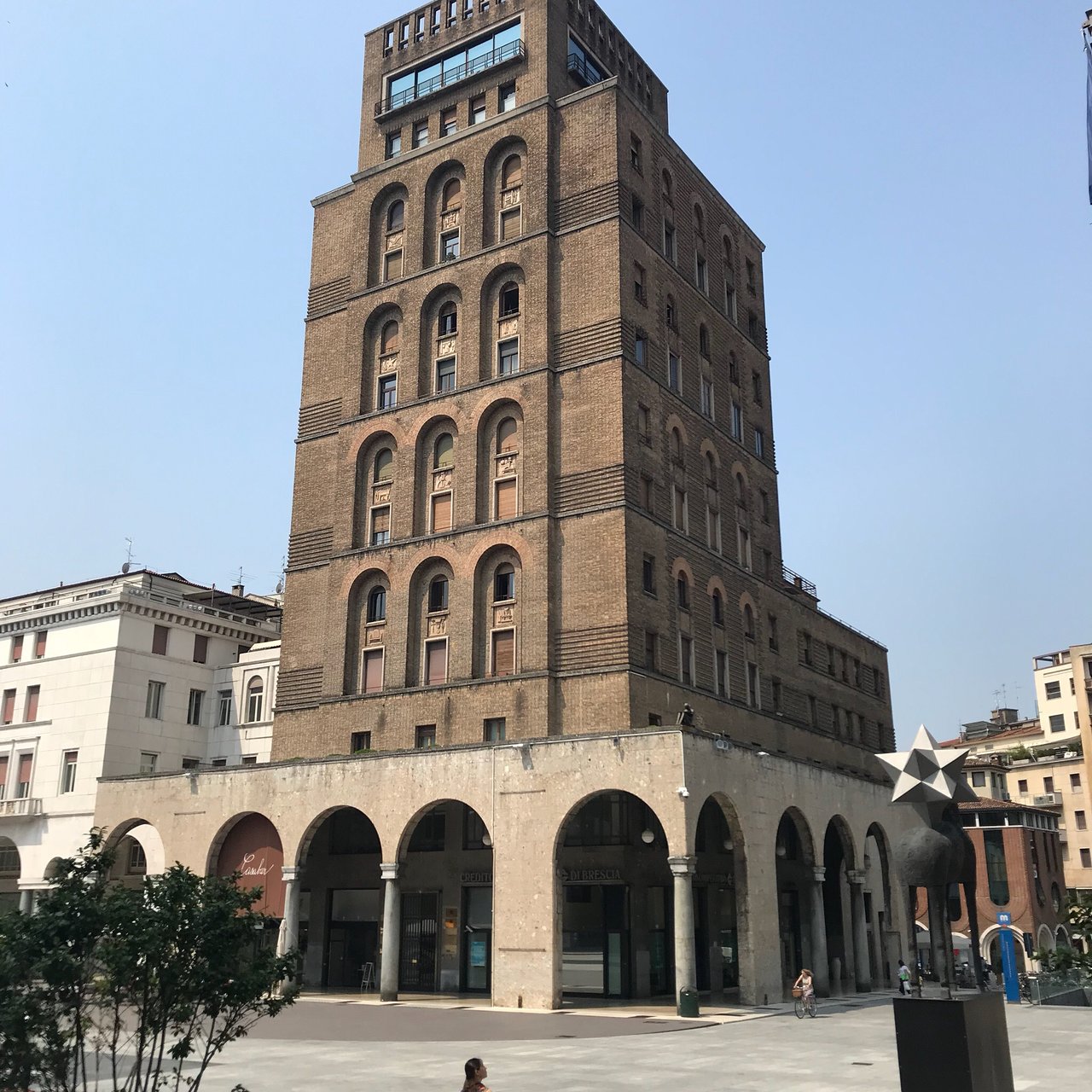 Torrione INA di Marcello Piacentini - architettura di regime