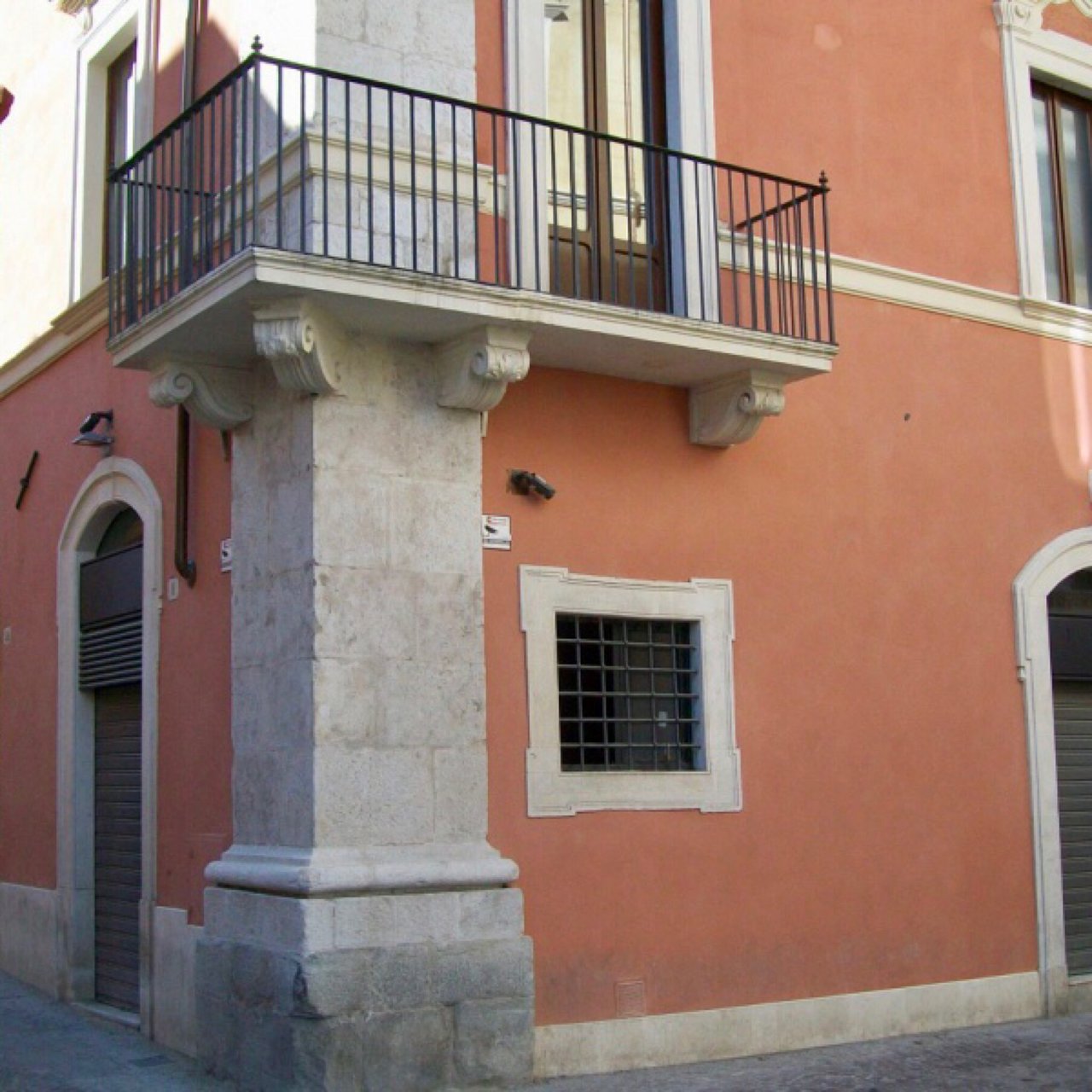 Palazzo Paone Tatozzi