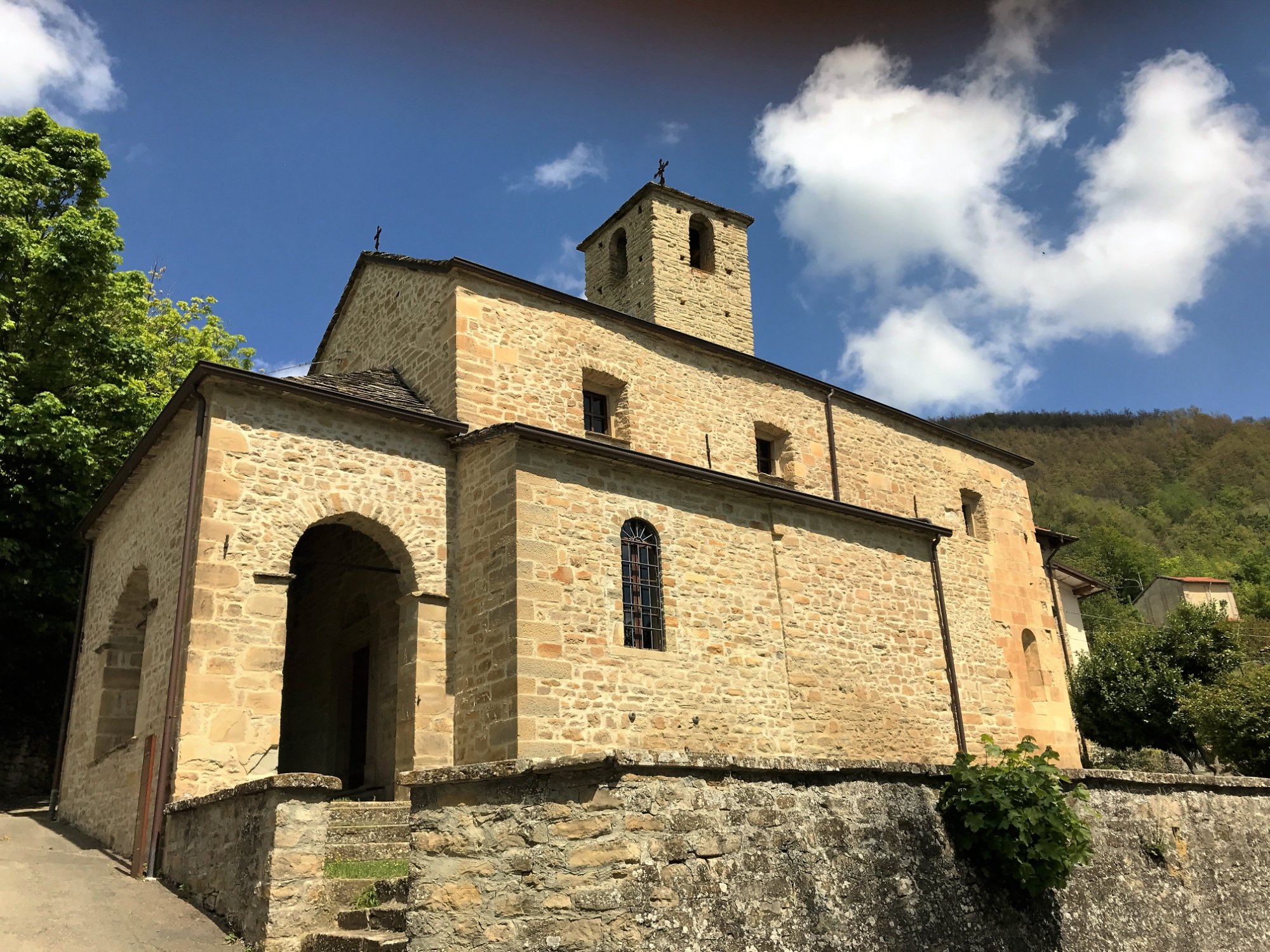 Pieve di Tizzano a Val Parma