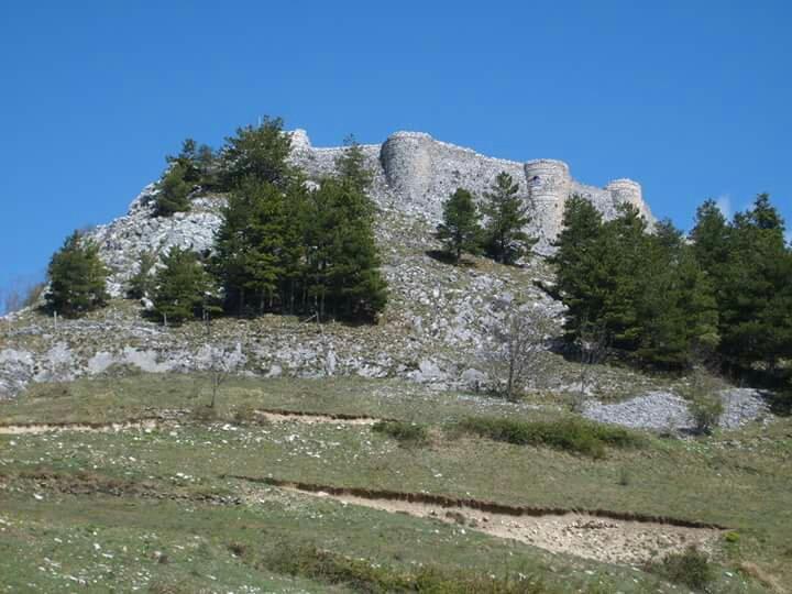 Castello di Roccamandolfi