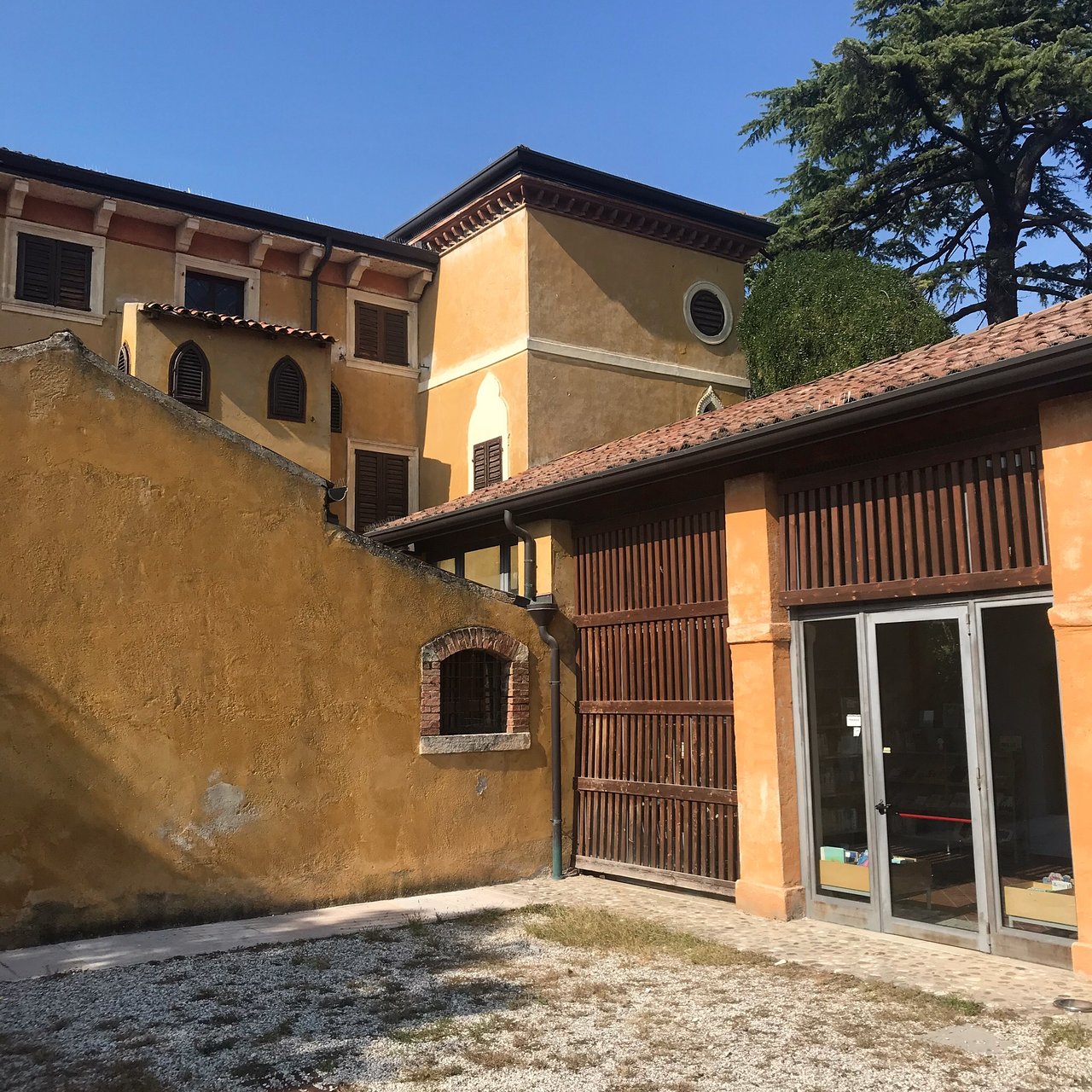 Villa Ciresola - Biblioteca Comunale Galileo Galilei