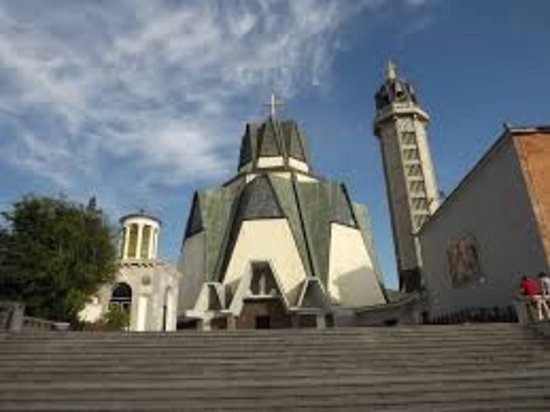 Santuario Madonna Consolatrice Del Carpinello