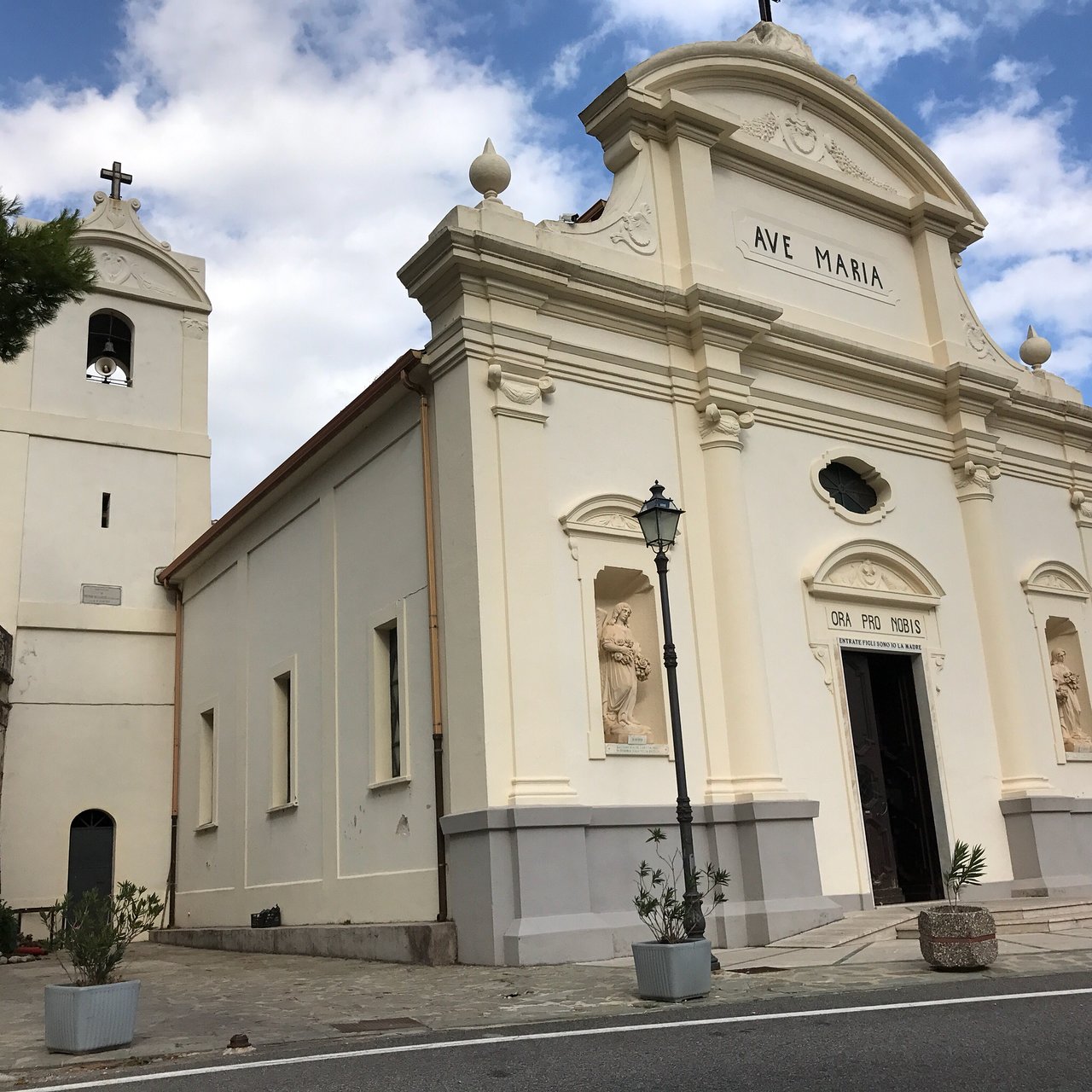 Santuario della Madonna di Termine o delle Trache