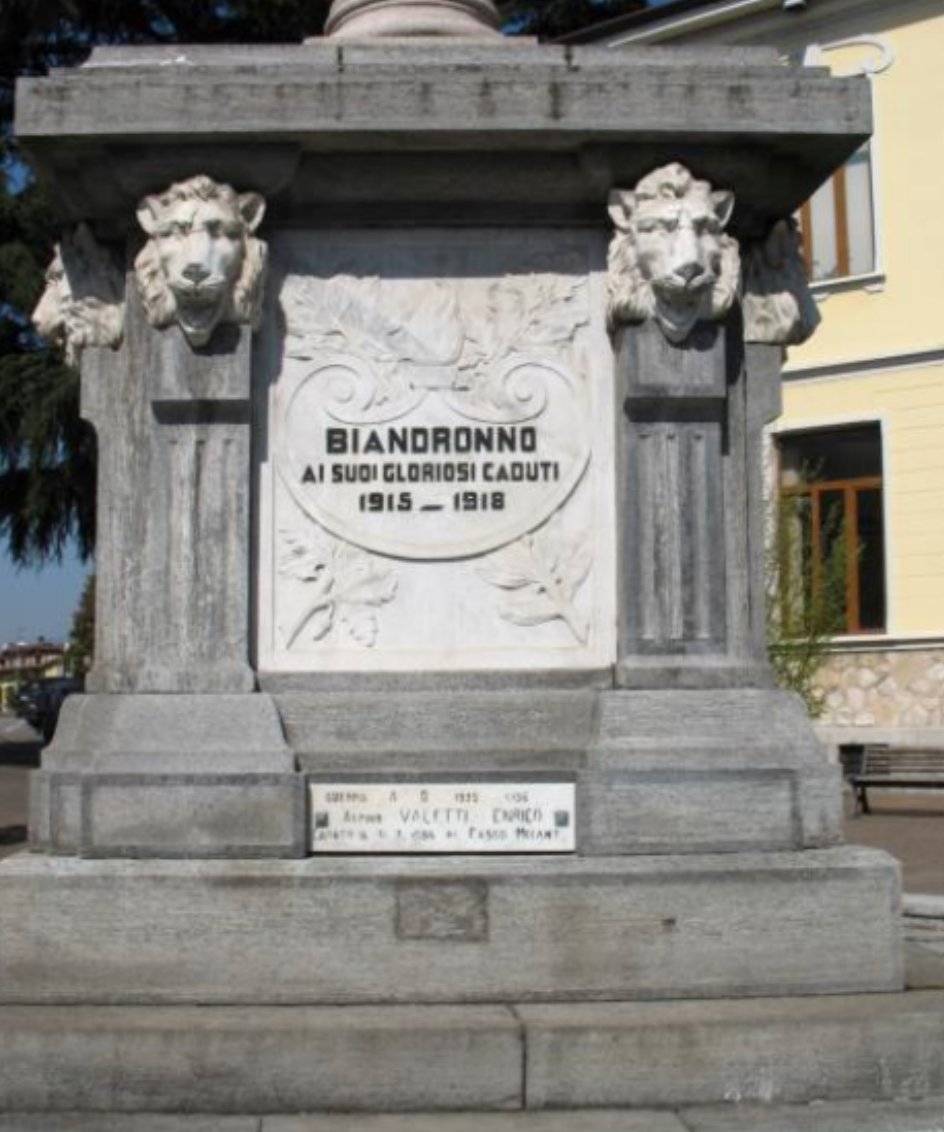 Monumento ai Caduti