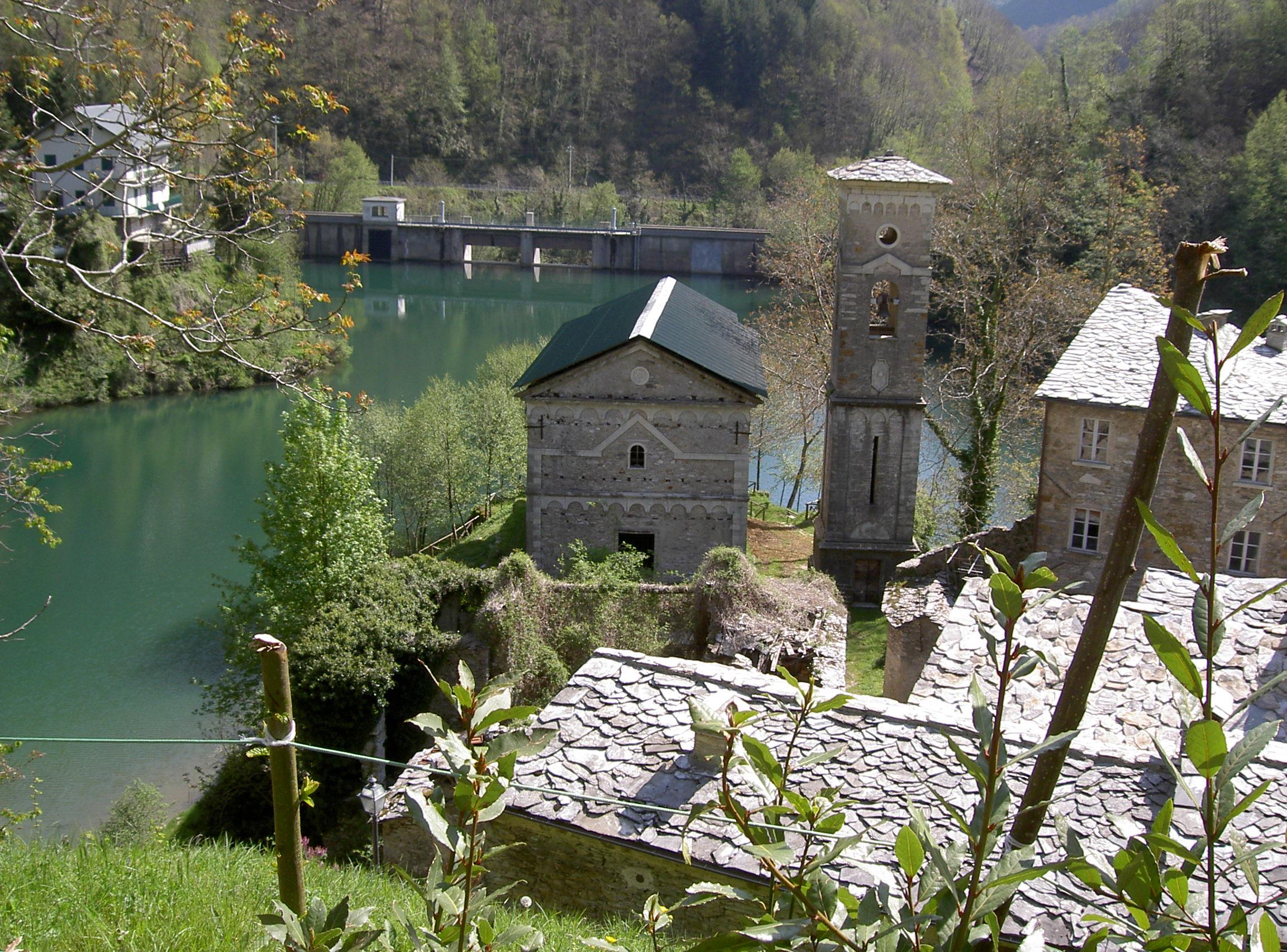 Lago di Isola Santa