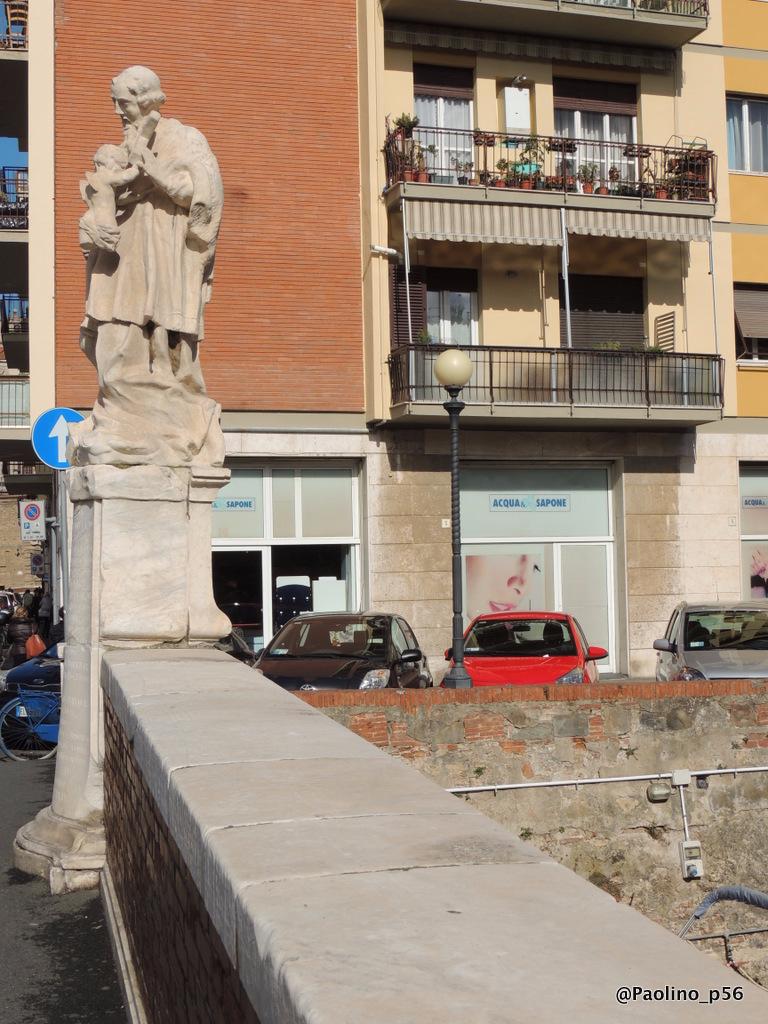 Monumenti scultorei di Livorno