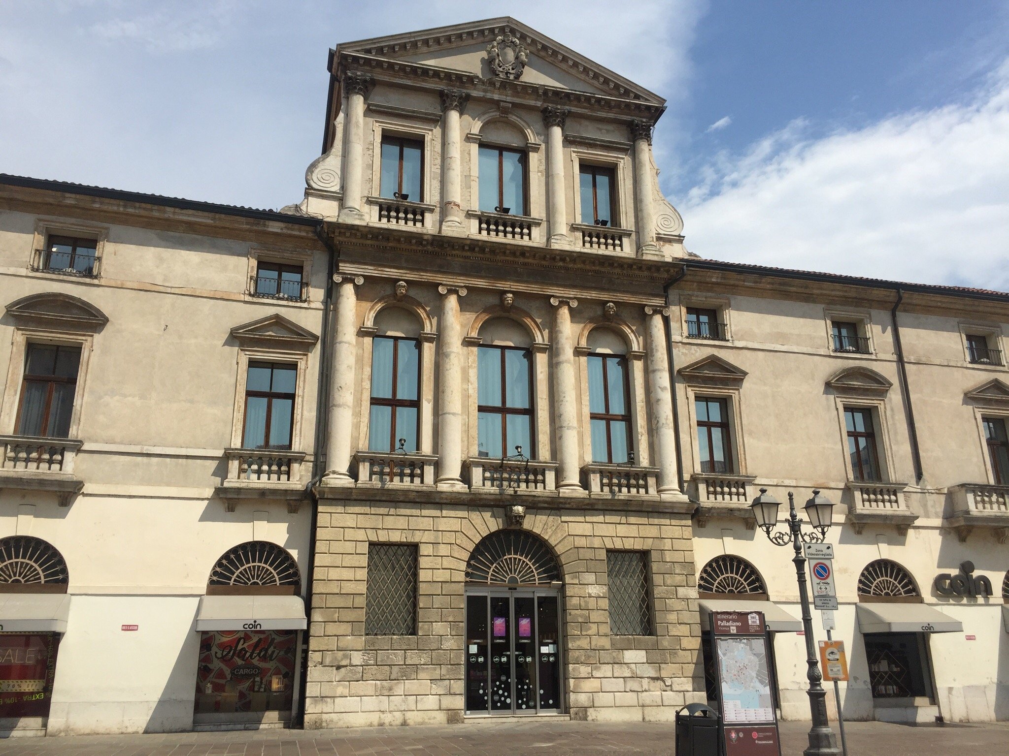 Palazzo Piovini