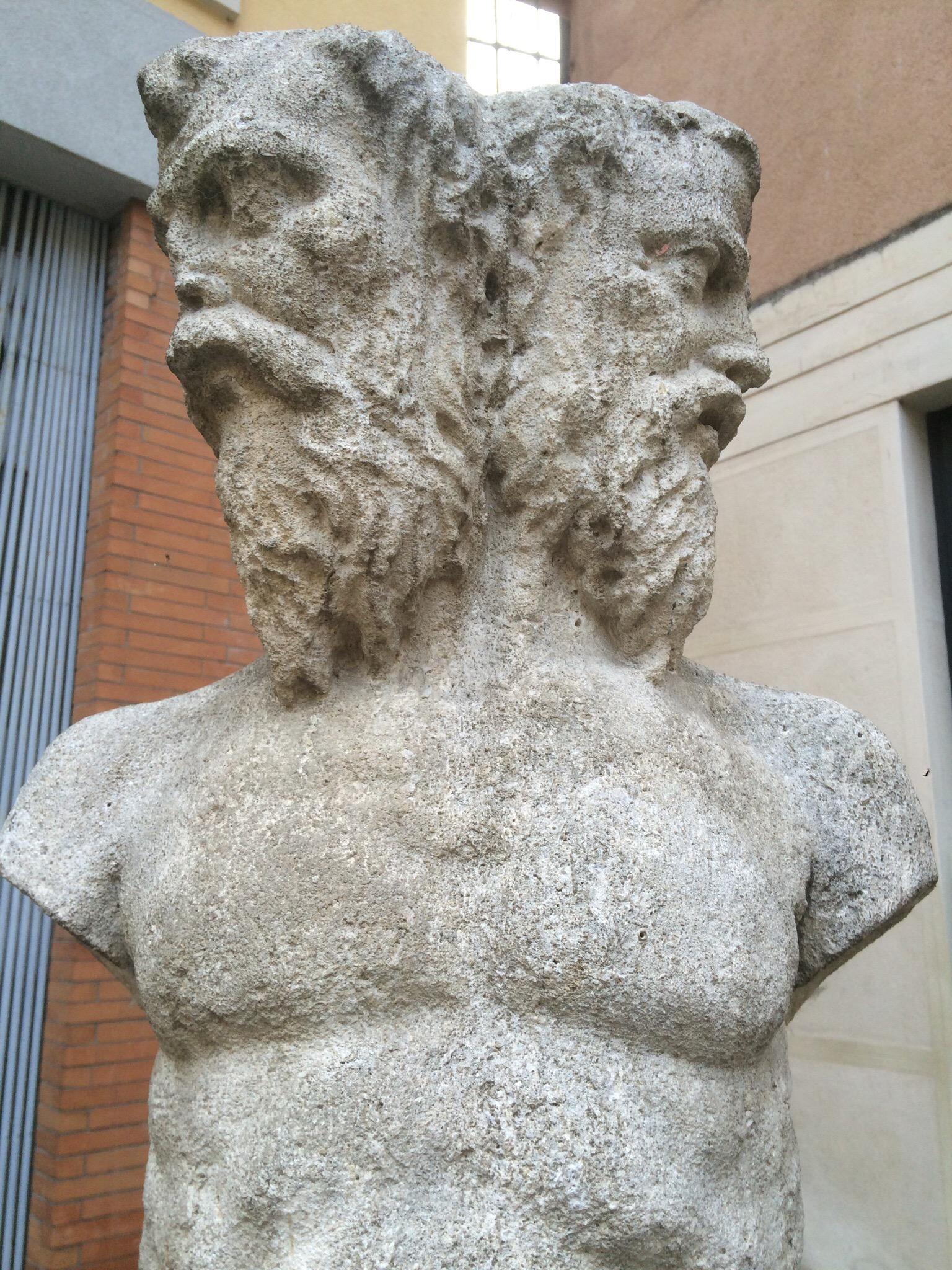 Fontana dei tre visi