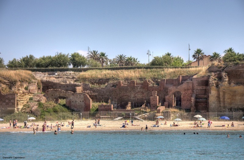 Spiaggia di Grotte di Nerone