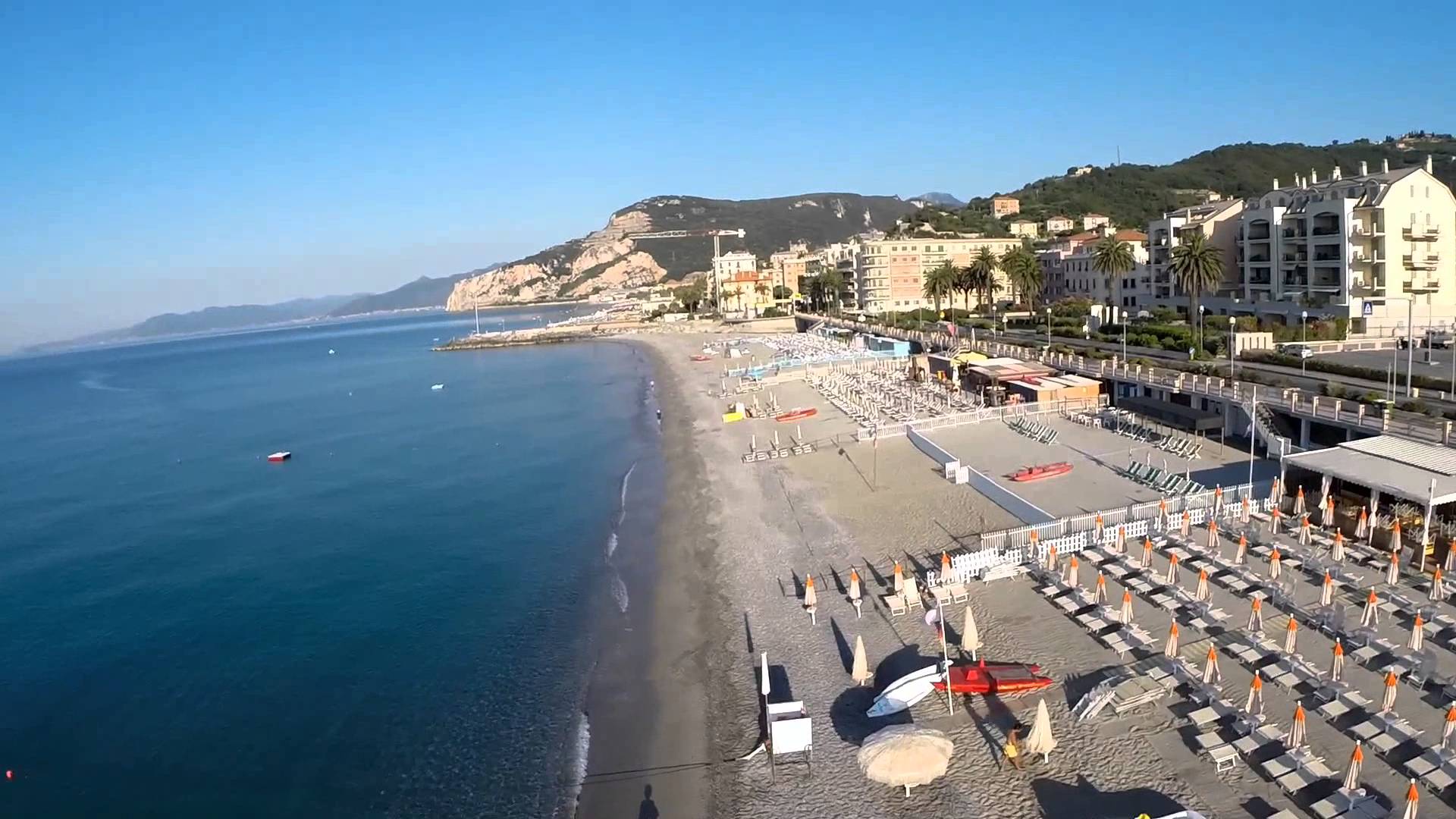 Spiaggia di Finalmarina
