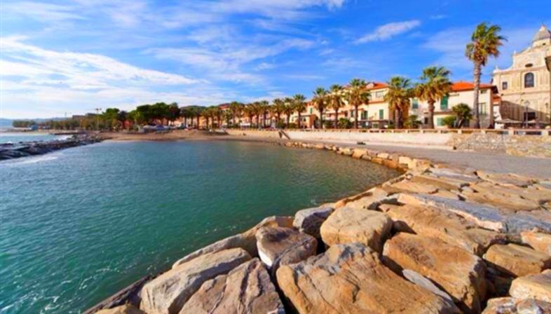 Spiaggia di Riva Ligure
