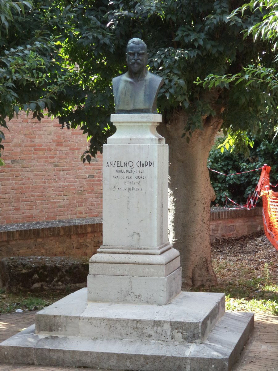 monumento ad Anselmo Ciappi - Belforte del Chienti