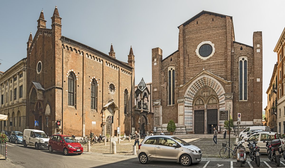 Piazza Santa Anastasia