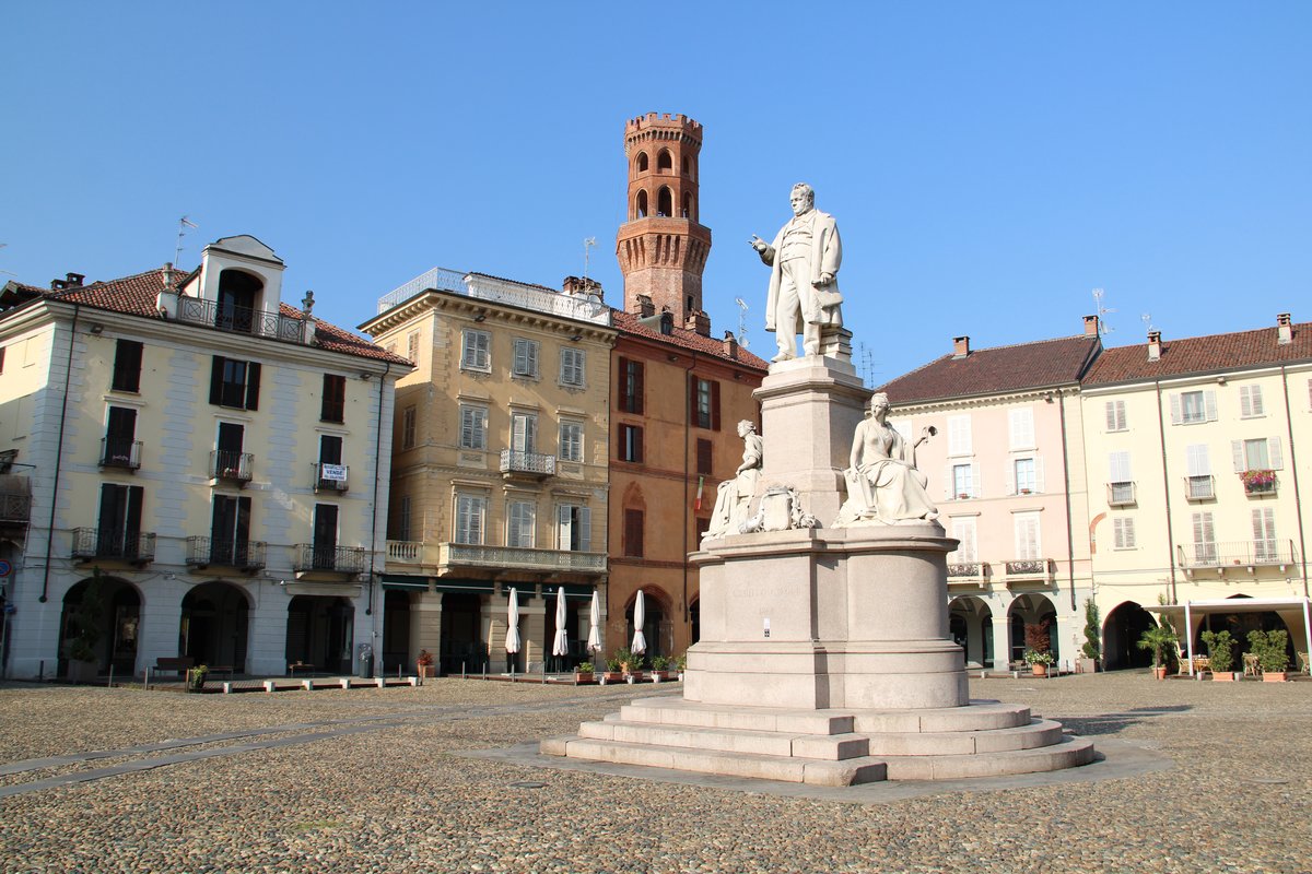 piazza Cavour