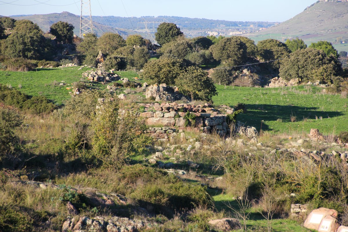 nuraghe Corruoe - Cossoine