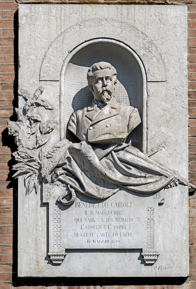 Monumento a Benedetto Cairoli