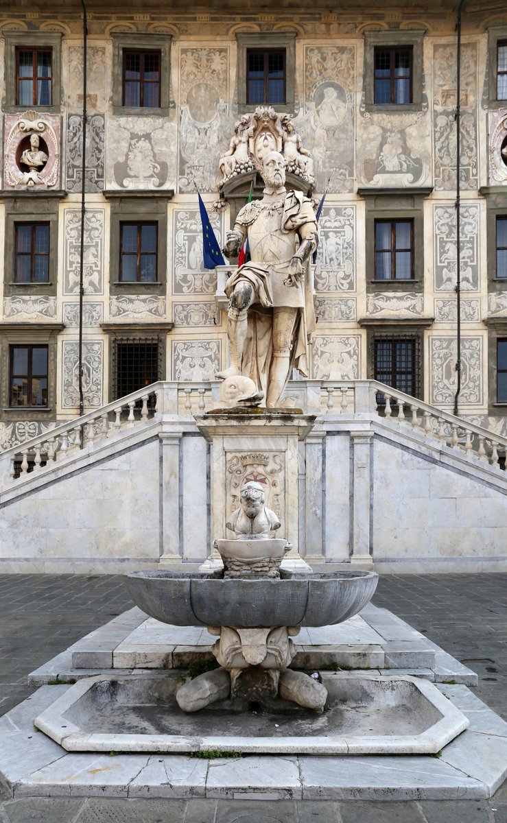 Statua di Cosimo I - Pisa