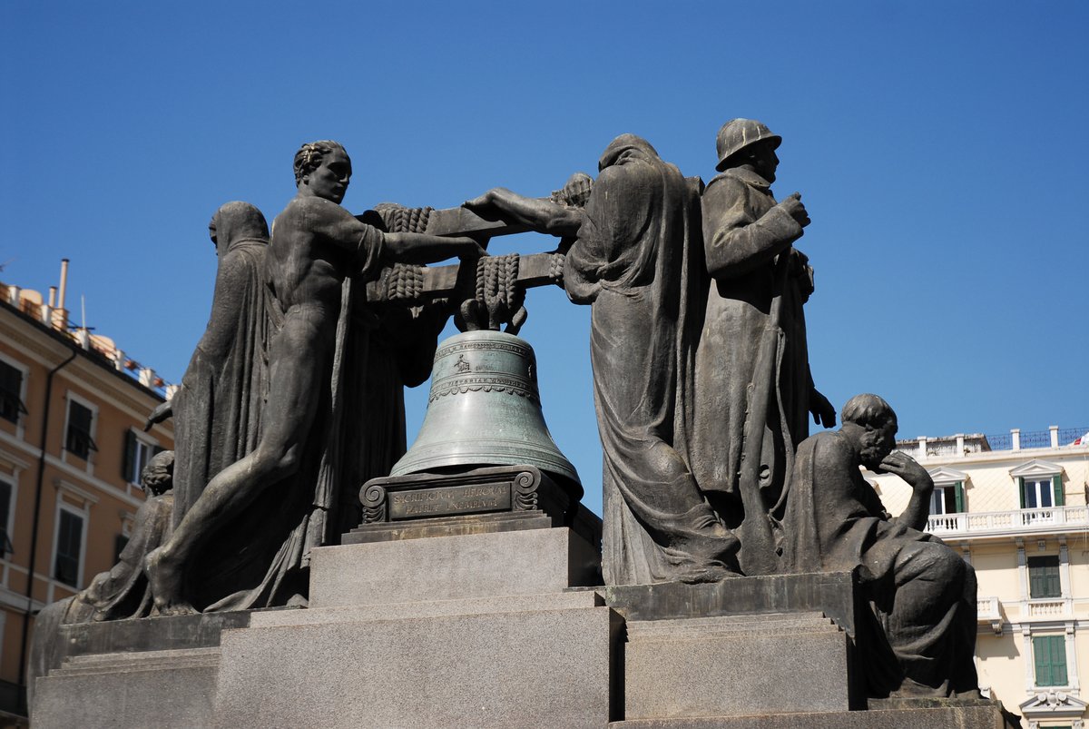 Monumento ai caduti di Luigi Venzano