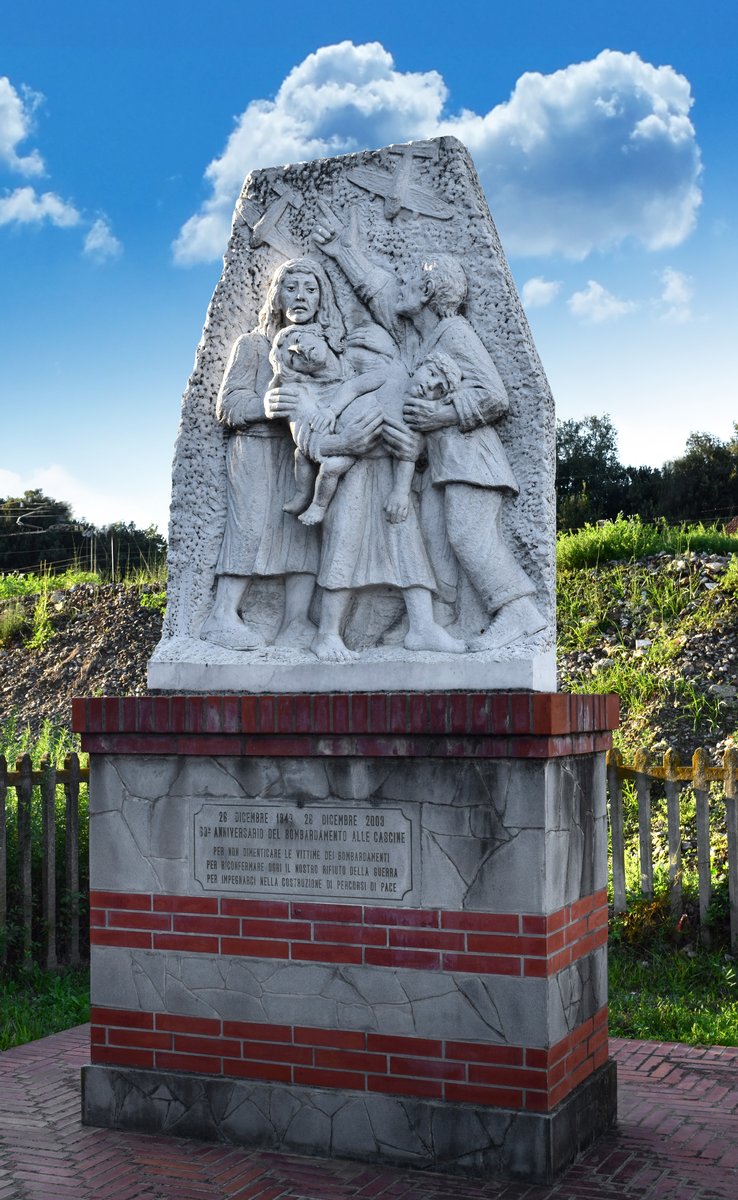 monumento ai caduti nel bombardamento del 26 dicembre 1943 alle Cascine - Empoli