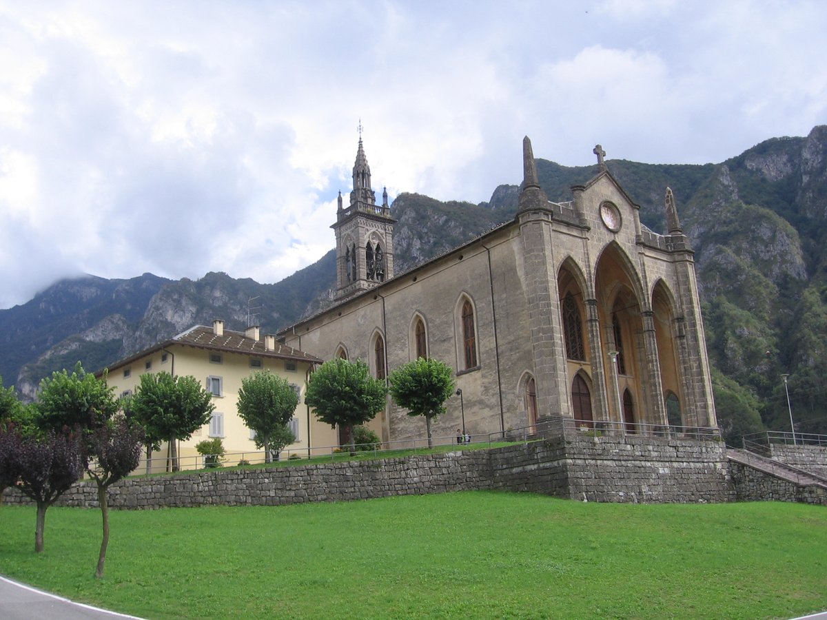 chiesa di San Martino - Piazza Brembana